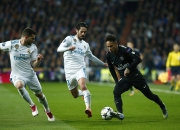 开云体育app-洛里昂主场击败对手，稳居积分榜前列