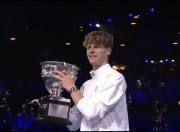 开云体育-澳网鏖战戴维斯杯，辛纳惊艳四座