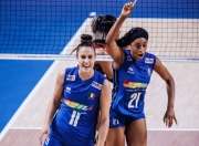 开云体育官方网站-中国队逆转法国队，黄鸭组合惊艳四座