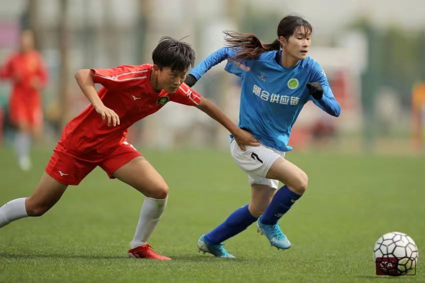 亚洲女足锦标赛上，中国队员展现出色团队协作