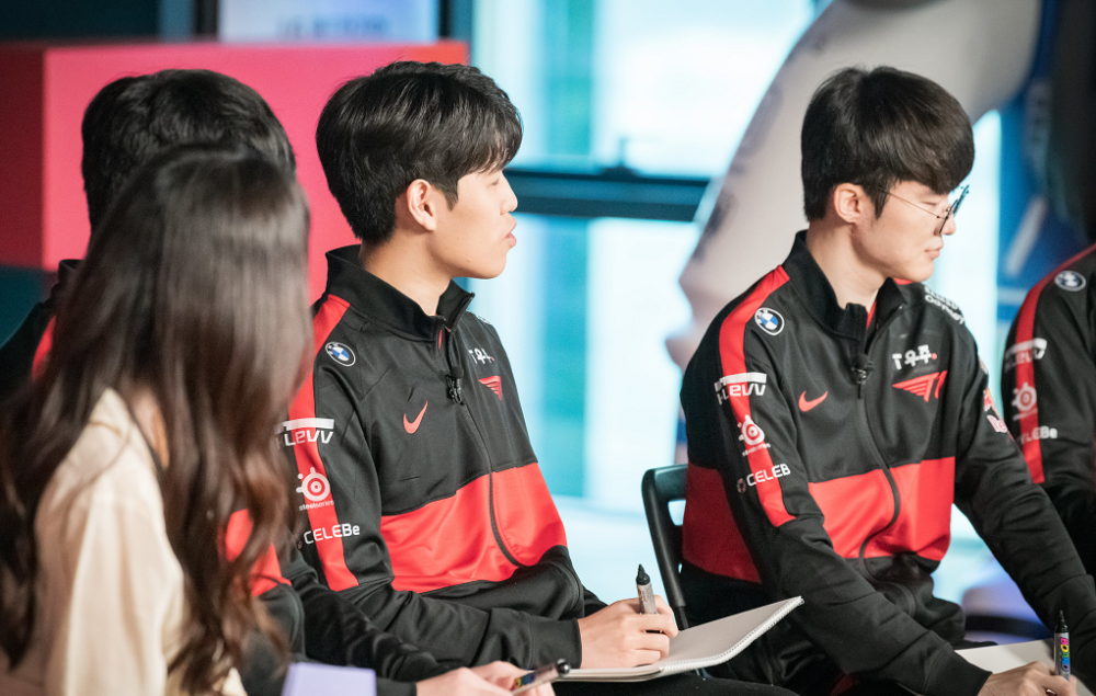 FNC轻取GEN，Zeus打出惊人五杀成都决赛之夜2:1（东京）