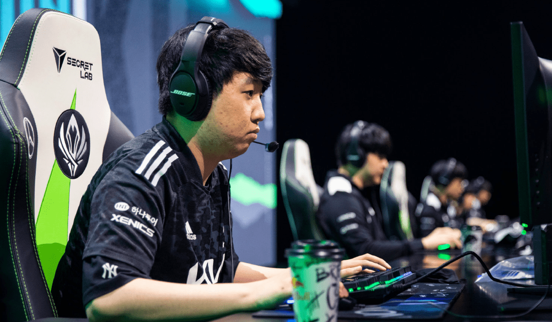 DFM绝杀DK,BDD完成史诗逆转小组赛3:0(釜山) DFM绝杀DK,BDD完成史诗逆转小组赛3:0(釜山)