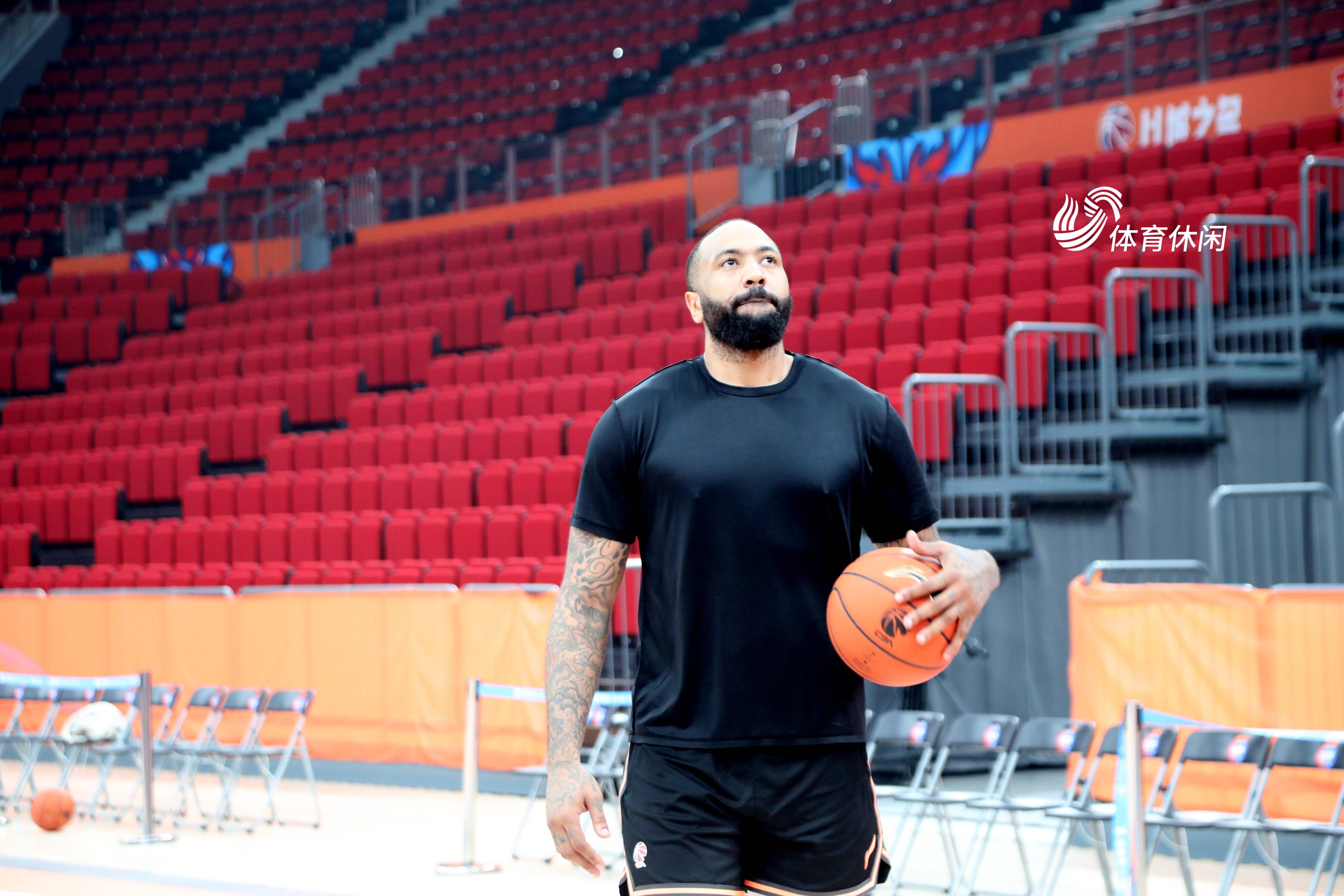 广东男篮壮大优势,取得热火胜利 广东男篮壮大优势,取得热火胜利