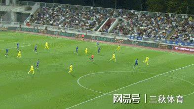 波兰击败瑞士,稳居积分榜首位 波兰击败瑞士,稳居积分榜首位