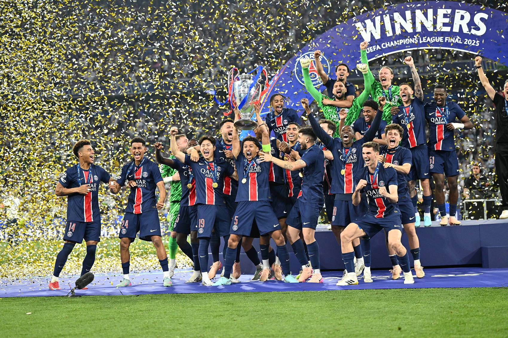 巴黎圣日耳曼倒戈,欧冠生死战险象环生的简单介绍 巴黎圣日耳曼倒戈,欧冠生死战险象环生的简单介绍