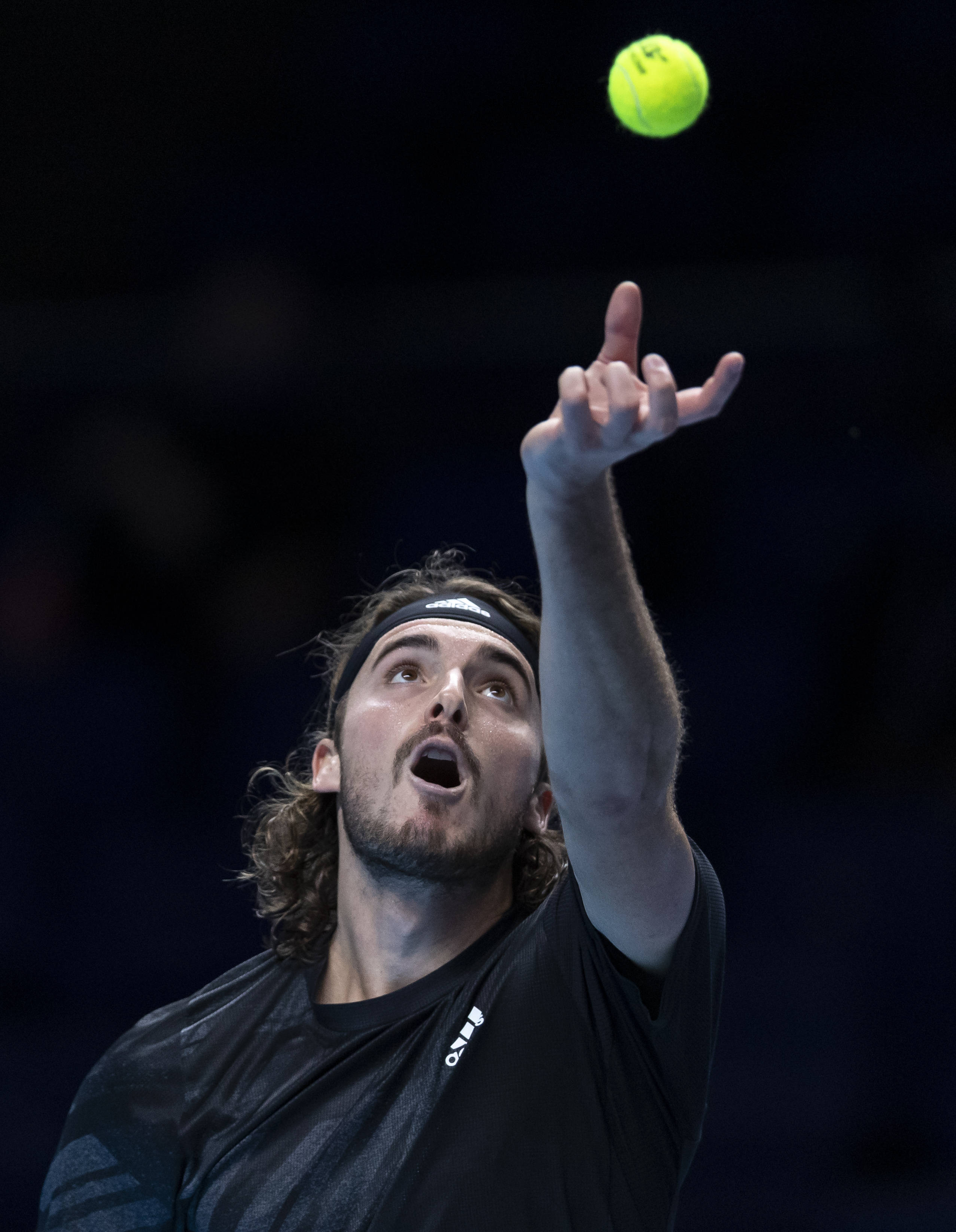 欧洲网球队横扫美国网球队,西西帕斯爆发神勇的简单介绍 欧洲网球队横扫美国网球队,西西帕斯爆发神勇的简单介绍