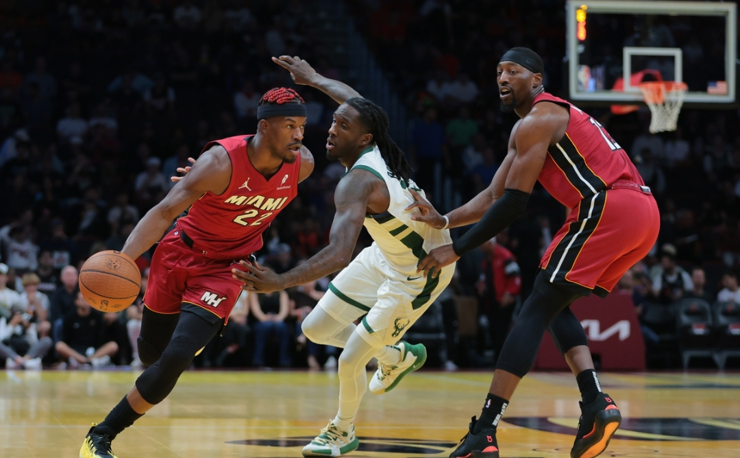 包含雄鹿B队爆冷热火B队,麦科勒姆送出助攻的词条 包含雄鹿B队爆冷热火B队,麦科勒姆送出助攻的词条