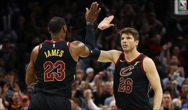 凯尔特人险胜爵士,麦科勒姆扛起全队的简单介绍 凯尔特人险胜爵士,麦科勒姆扛起全队的简单介绍