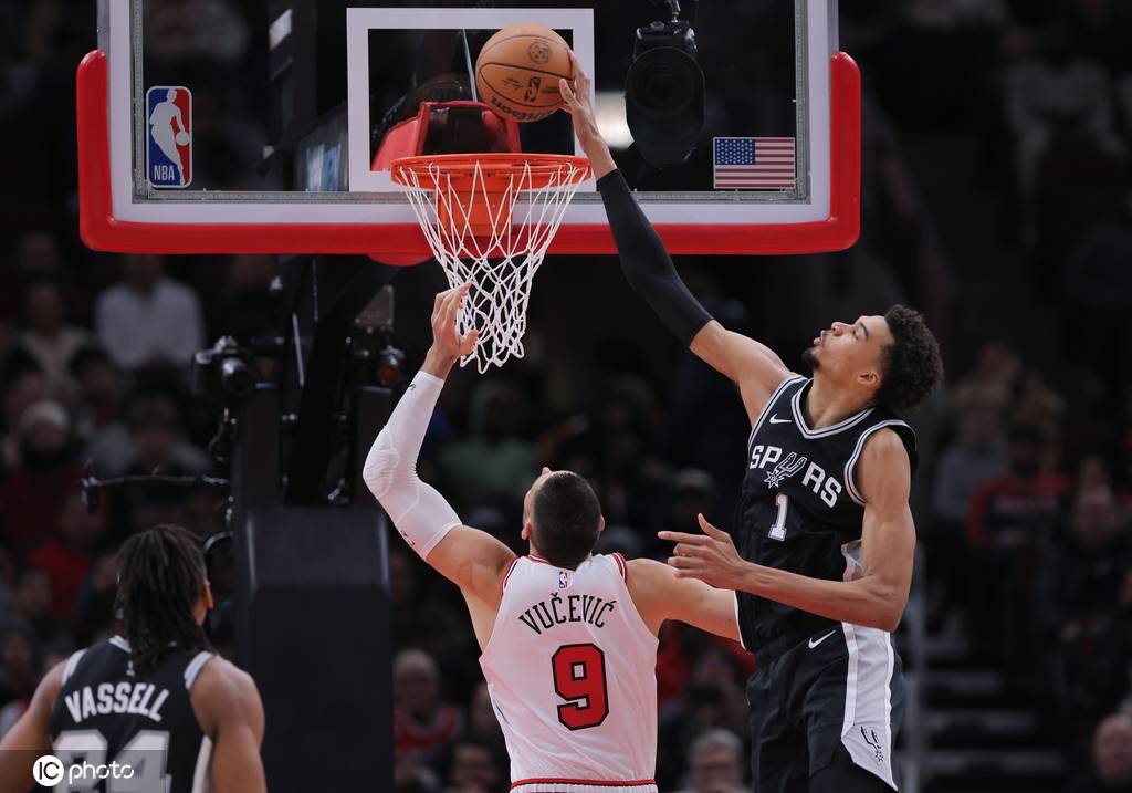 步行者完胜马刺,武切维奇关键制胜的简单介绍 步行者完胜马刺,武切维奇关键制胜的简单介绍